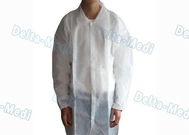 Białe nietkane jednorazowe płaszcze dla odwiedzających Izolacja kurzu / bakterii Ekologiczna